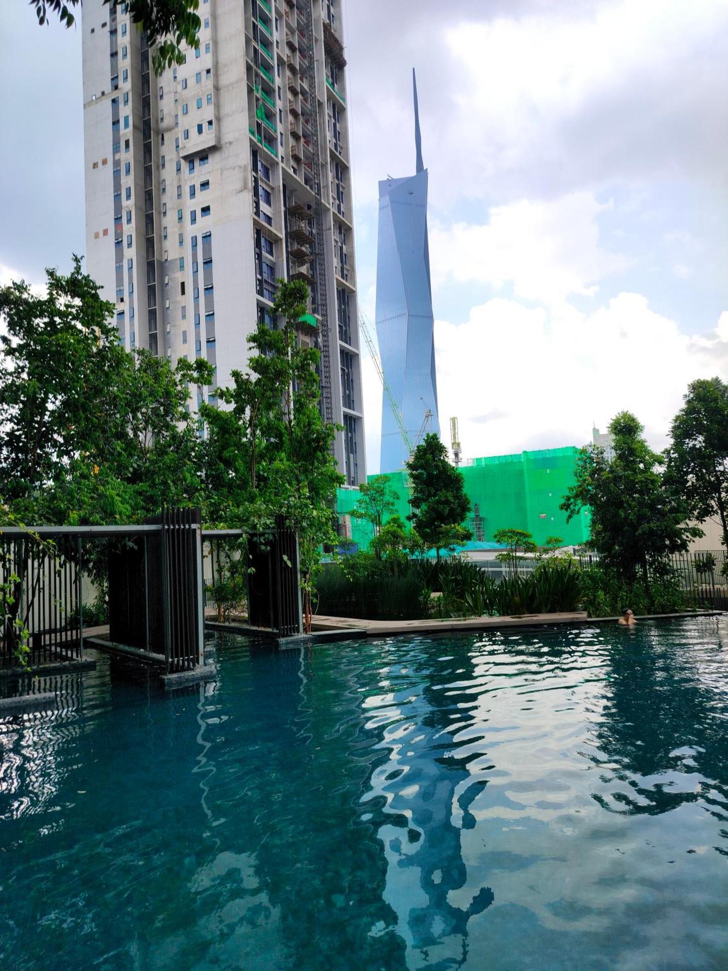 Lucentia Residence Has An Amazing Pool Kuala Lumpur Exterior photo